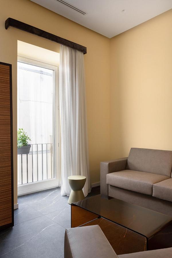Hotel Poerio 25 Boutique Stay Nápoly Kültér fotó